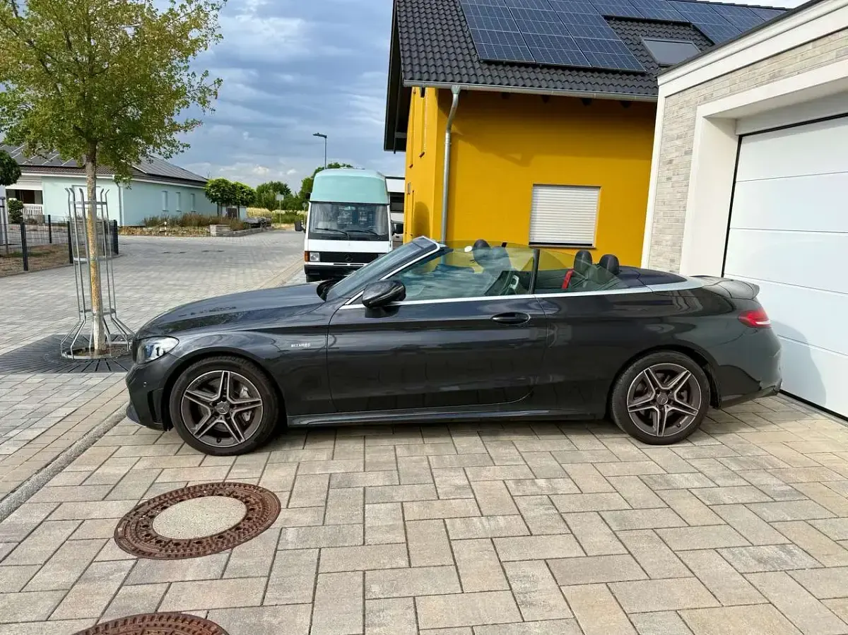 Gebraucht Mercedes C43 AMG AMG 390 PS (286 kW) 2020 Schwarz Cabrio