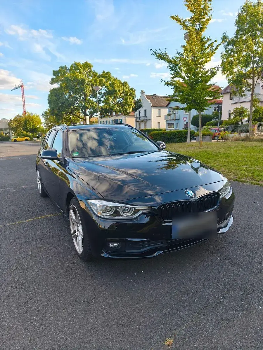 Gebraucht BMW 320 Advantage 190 PS (139 kW) 2016 Schwarz Kombi