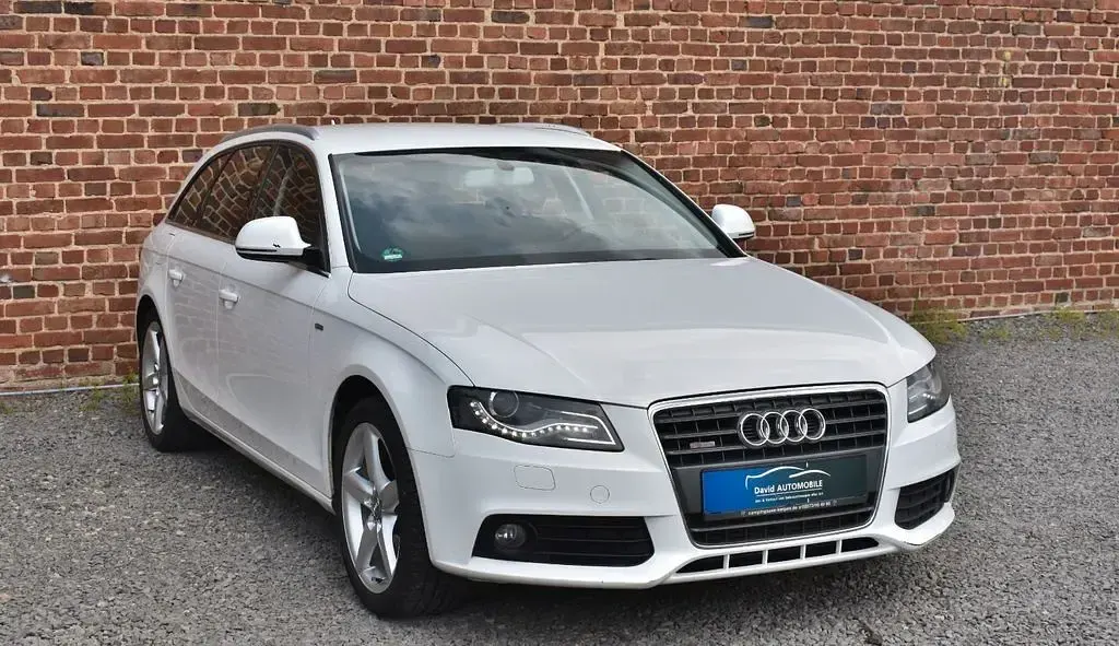 Używany Audi A4 S-Line 160 KM (117 kW) 2009 Biały Kombi