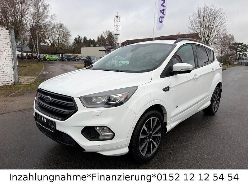 Gebraucht Ford Kuga ST-Line 175 PS (128 kW) 2019 Weiß SUV