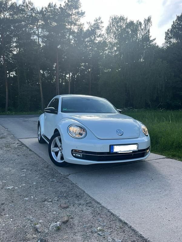 Weiß Gebraucht 2012 VW Beetle Coupé | 9.999 € (Etwas zu teuer) - Bild 1/4