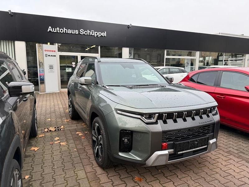 Grün Neu 2025 Ssangyong (KGM) Torres SUV | 41.990 € - Bild 1/4