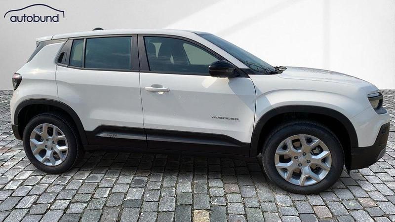 Neu Jeep Avenger Altitude 101 PS (74 kW) 2025 Weiß SUV