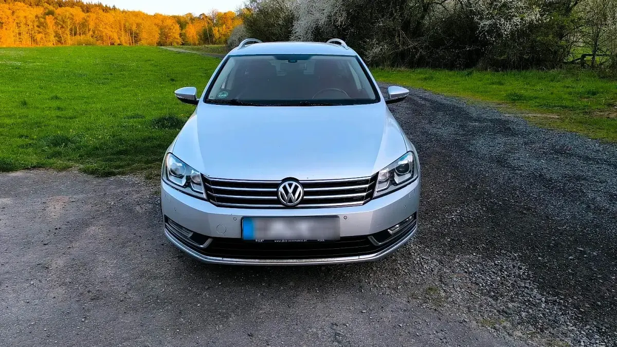 Usata VW Passat 140 CV (102 kW) 2011 Argento Station wagon