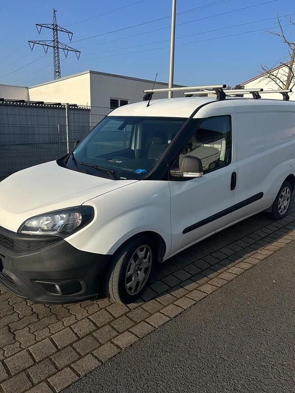 Gebraucht Fiat Doblò 88 PS (64 kW) 2021 Weiß Van / Kleinbus