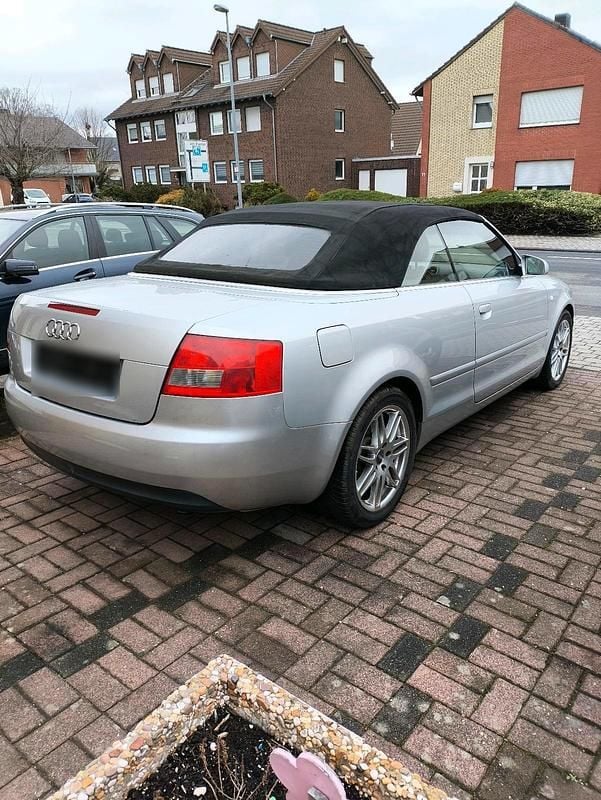 Gebraucht Audi A4 Cabriolet 163 PS (119 kW) 2004 Silber Cabrio