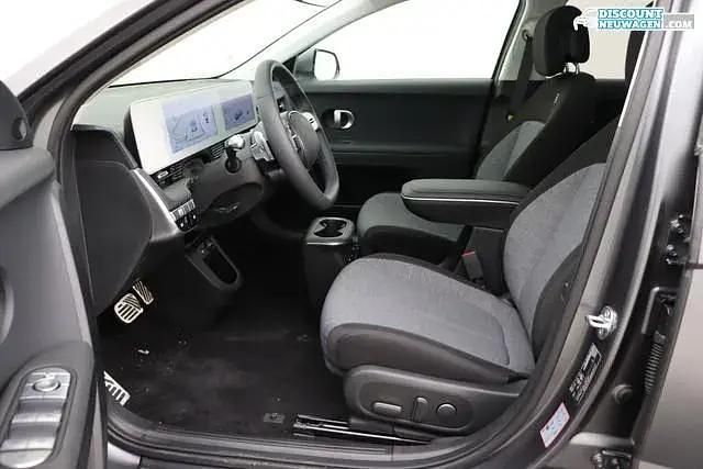 Shooting star gray matte Neu 2024 Hyundai Ioniq 5 SUV | 36.905 € (Superpreis) - Bild 1/4