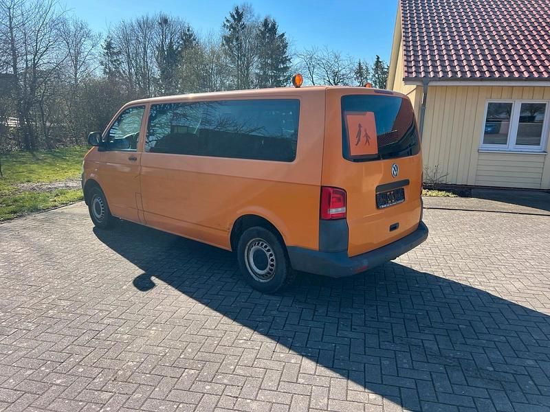 Gebraucht VW T5 85 PS (62 kW) 2010 Orange Van