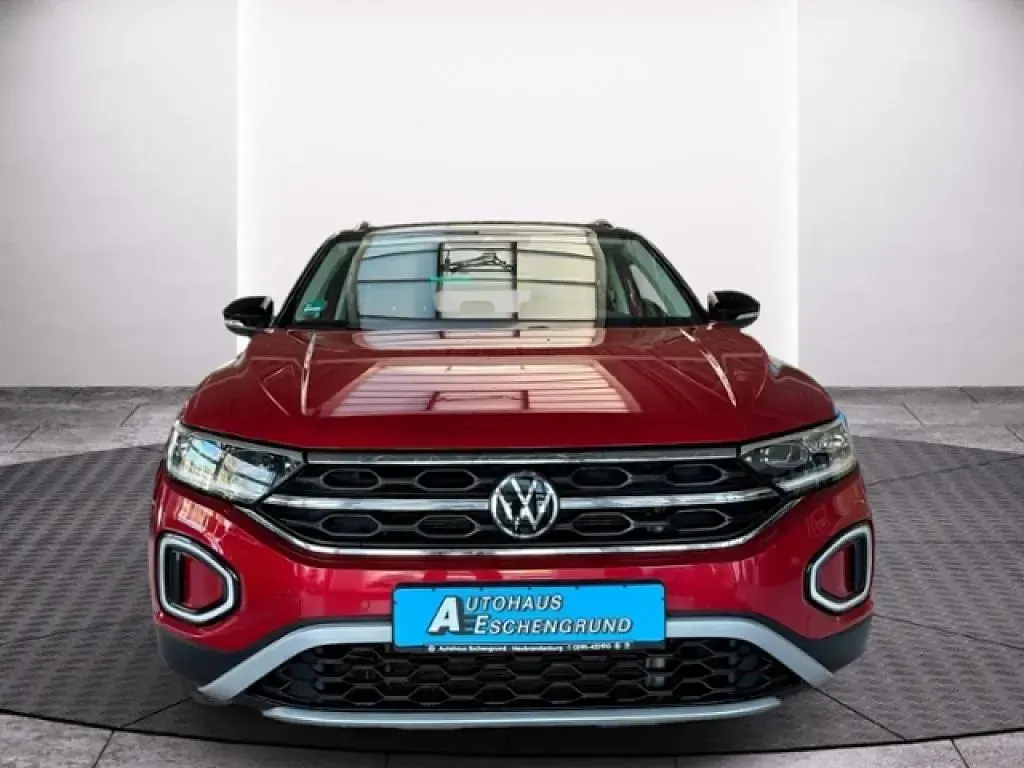 Gebraucht VW T-Roc Style 150 PS (110 kW) 2023 Kings red metallic schwarz (metallic) SUV