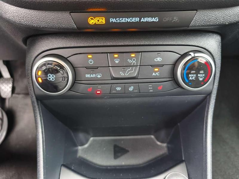 Gebraucht Ford Fiesta 75 PS (55 kW) 2020 Weiß Kleinwagen