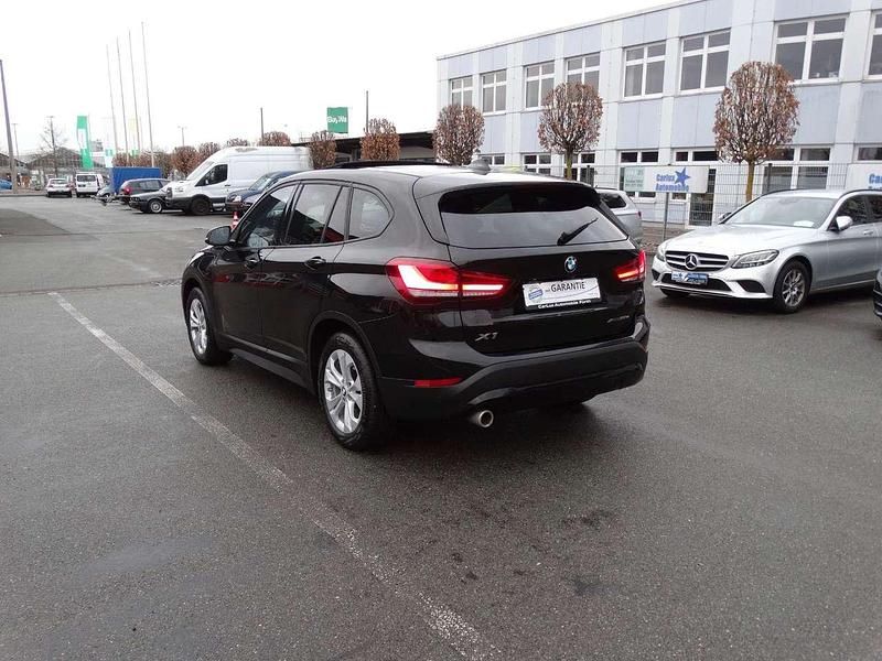 Gebraucht BMW X1 M Sport 220 PS (161 kW) 2021 Schwarz ii/bonnet fluid black SUV