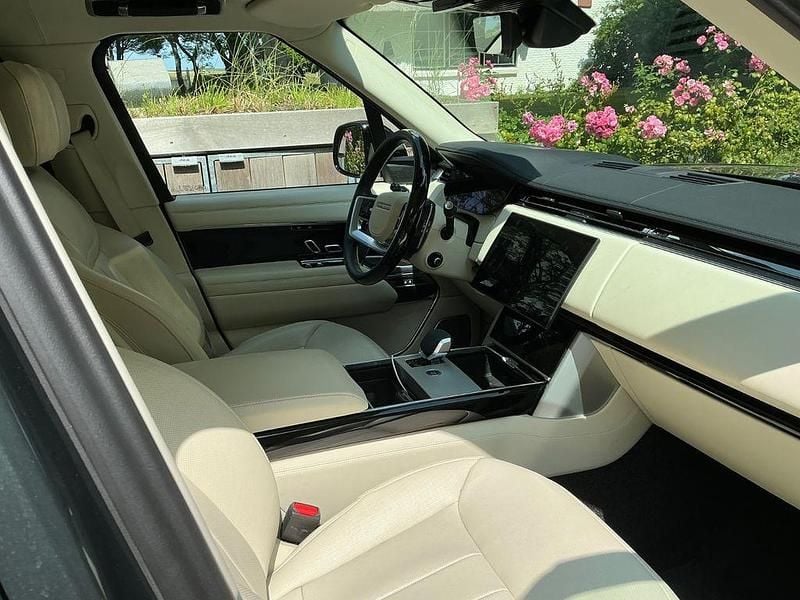 Grün Gebraucht 2024 Land Rover Range Rover Autobiography SUV | 159.900 € (Teuer) - Bild 1/4