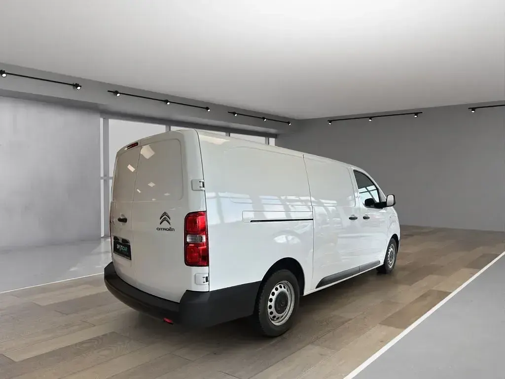 Używany Citroën e-Jumpy 100 kW (136 KM) 2022 Biały Minivan