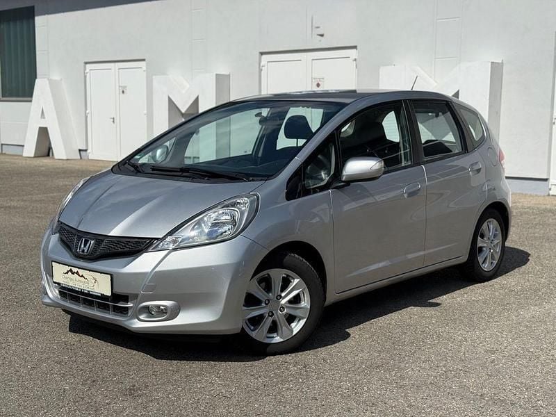 Gebraucht Honda Jazz 99 PS (72 kW) 2011 Silber Kleinwagen