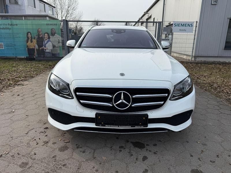 Gebraucht Mercedes E350 Avantgarde 286 PS (210 kW) 2019 Weiß Limousine