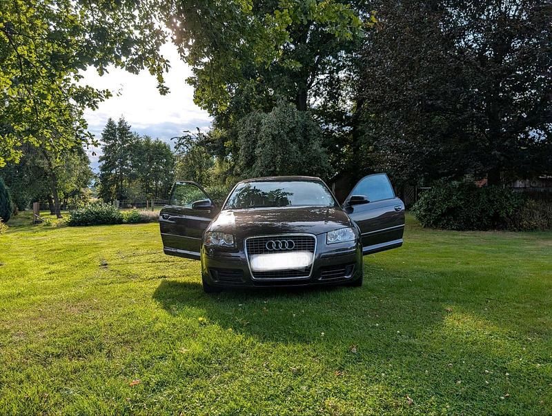 Grau Gebraucht 2006 Audi A3 Design Kombi | 2.150 € (Guter Preis) - Bild 1/4