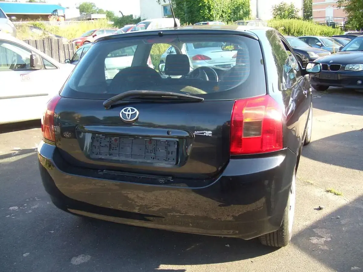 Gebraucht Toyota Corolla 97 PS (71 kW) 2003 Other Limousine