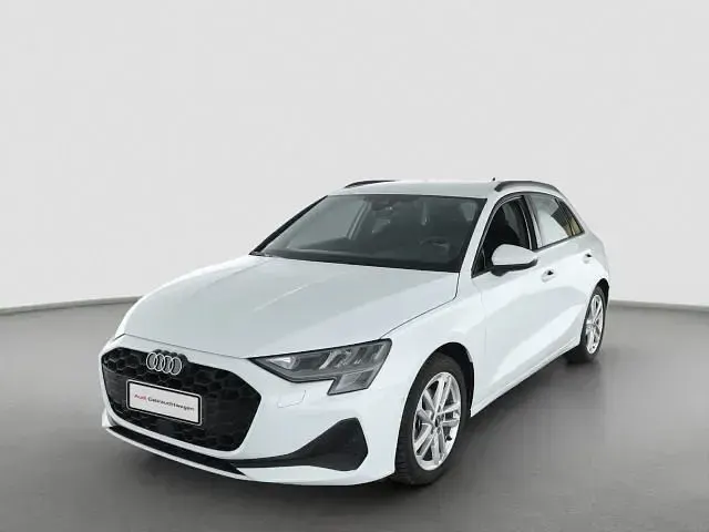 Używany Audi A3 Ambiente 150 KM (110 kW) 2025 Sedan/Limuzyna