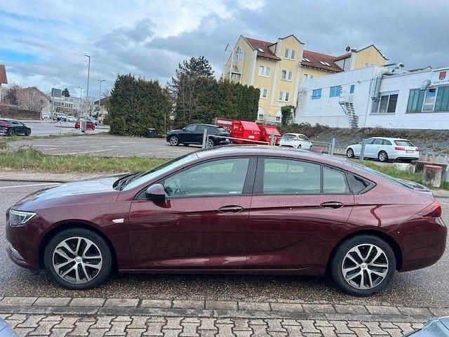 Gebraucht Opel Insignia Edition 136 PS (100 kW) 2018 Braun Limousine
