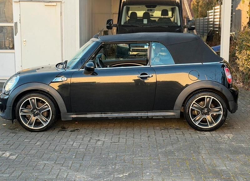 Gebraucht Mini Cooper S Cabriolet 185 PS (136 kW) 2011 Schwarz Cabrio