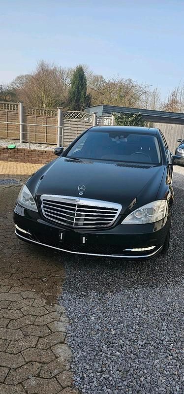 Gebraucht Mercedes S350 286 PS (210 kW) 2011 Schwarz Limousine