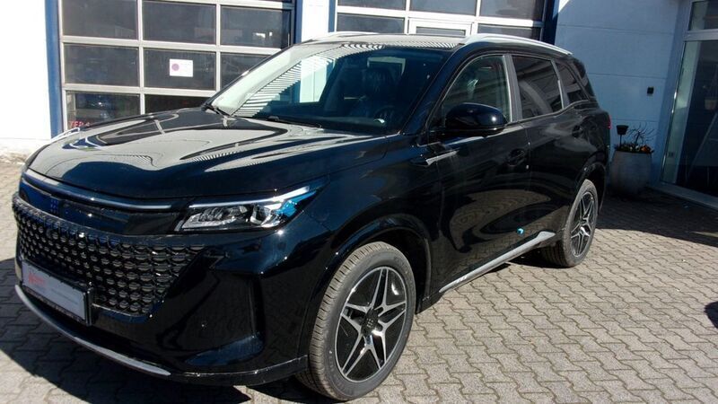 Neu DFSK E5 177 PS (130 kW) 2025 Schwarz SUV