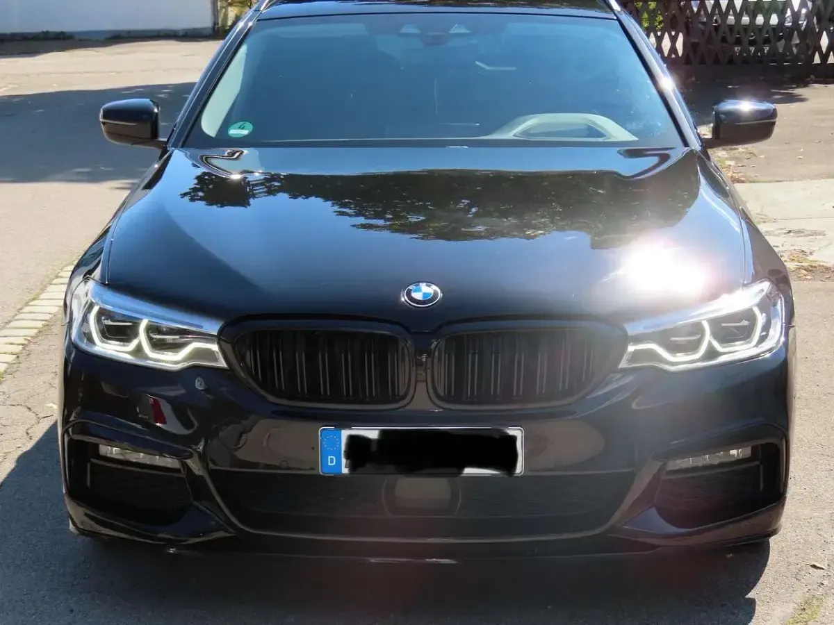 Gebraucht BMW 520 190 PS (139 kW) 2019 Schwarz Kombi