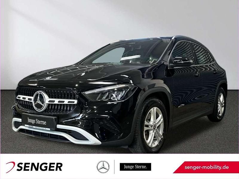 Schwarz Gebraucht 2024 Mercedes GLA200 SUV | 33.990 € (Superpreis) - Bild 1/3