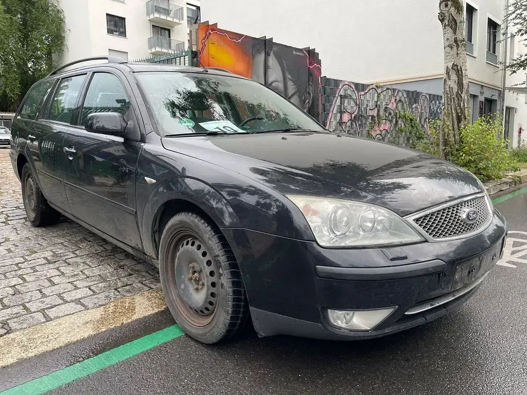 Gebraucht Ford Mondeo Ghia 131 PS (96 kW) 2004 Schwarz Limousine