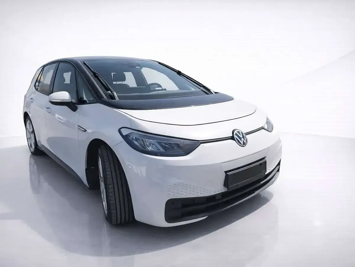 Gebraucht VW ID.3 Pure 110 kW (150 PS) 2022 Weiß Kleinwagen