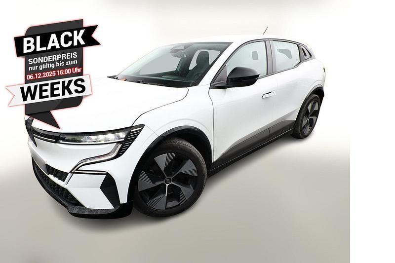 Weiss Gebraucht 2022 Renault Megane E-Tech Equilibre Limousine | 19.788 € - Bild 1/4