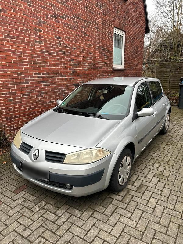 Gebraucht Renault Mégane II 120 PS (88 kW) 2006 Silber Kleinwagen