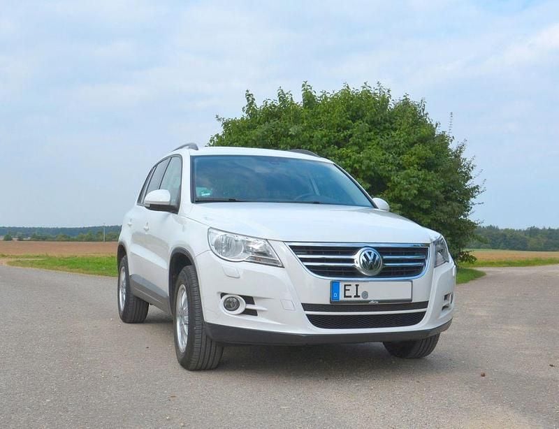 Weiß Gebraucht 2009 VW Tiguan Trendline SUV | 4.750 € (Superpreis) - Bild 1/4