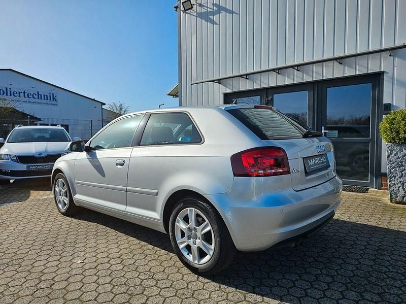 Gebraucht Audi A3 Attraction 125 PS (91 kW) 2012 Silber Kleinwagen