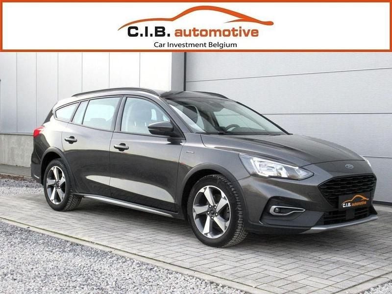 Grau Gebraucht 2021 Ford Focus Active Limousine | 8.990 € (Fairer Preis) - Bild 1/4