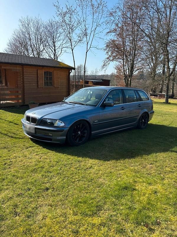 Gebraucht BMW 325 Basis 192 PS (141 kW) 2001 Kombi
