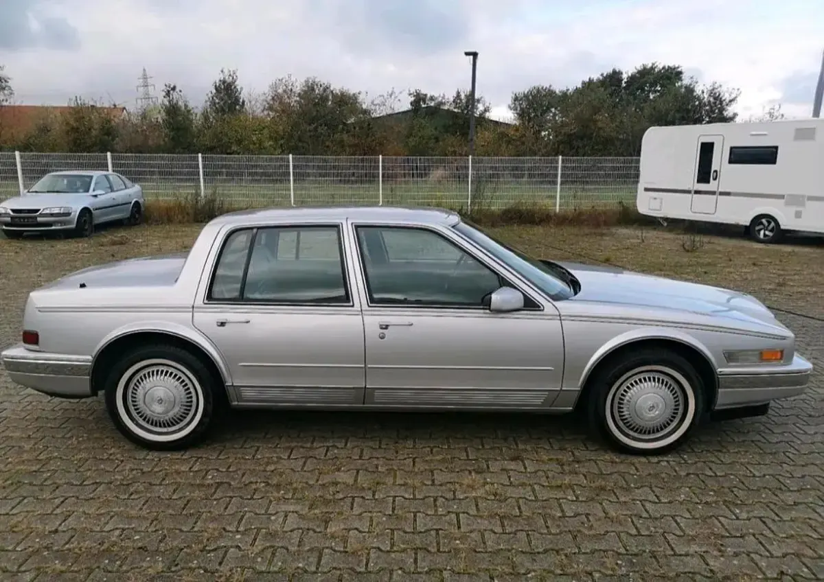 Gebraucht Cadillac Seville 184 PS (135 kW) 1988 Silber Limousine