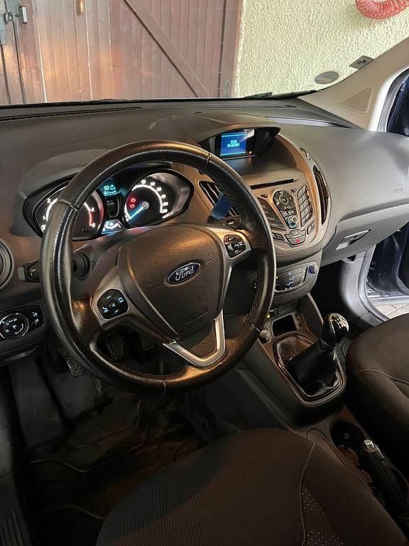 Second-hand Ford Courier 95 CP (69 kW) 2017 Albastru Monovolum