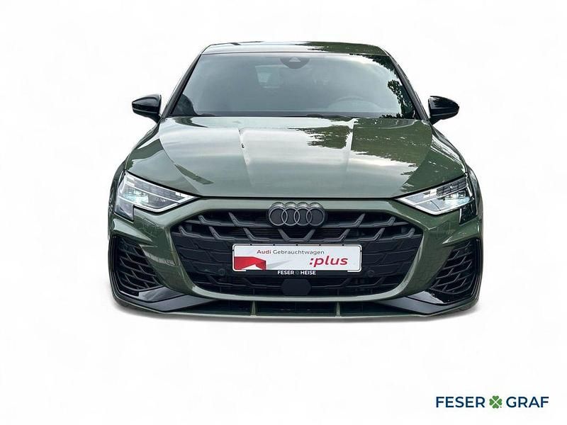 Gebraucht Audi S3 Ambiente 333 PS (244 kW) 2024 Distriktgrün metallic Limousine