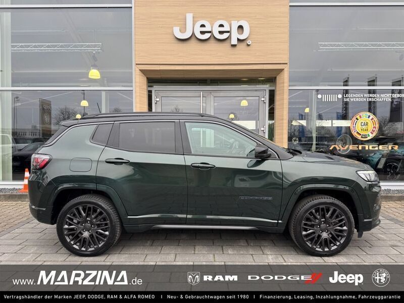 Techno green metallic clear co Gebraucht 2022 Jeep Compass SUV | 26.490 € (Fairer Preis) - Bild 1/4