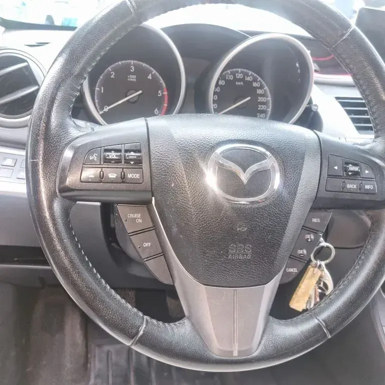 Gebraucht Mazda 3 Edition 116 PS (85 kW) 2012 Weiß Limousine
