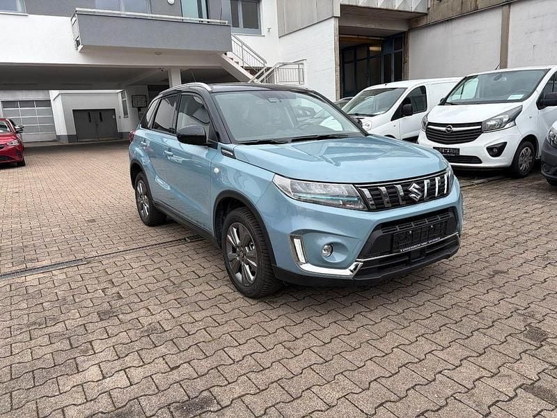 Gebraucht Suzuki Vitara Comfort 102 PS (75 kW) 2024 Blau SUV