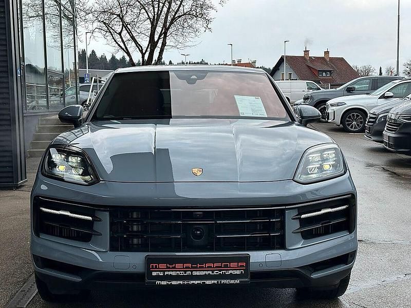 Gebraucht Porsche Cayenne Coupe 305 PS (224 kW) 2025 Grau Coupé
