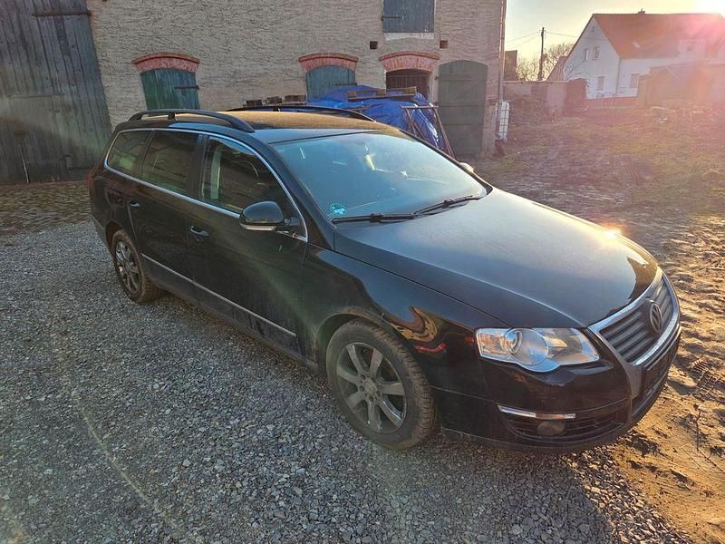 Gebraucht VW Passat Comfortline 140 PS (102 kW) 2010 Schwarz Kombi