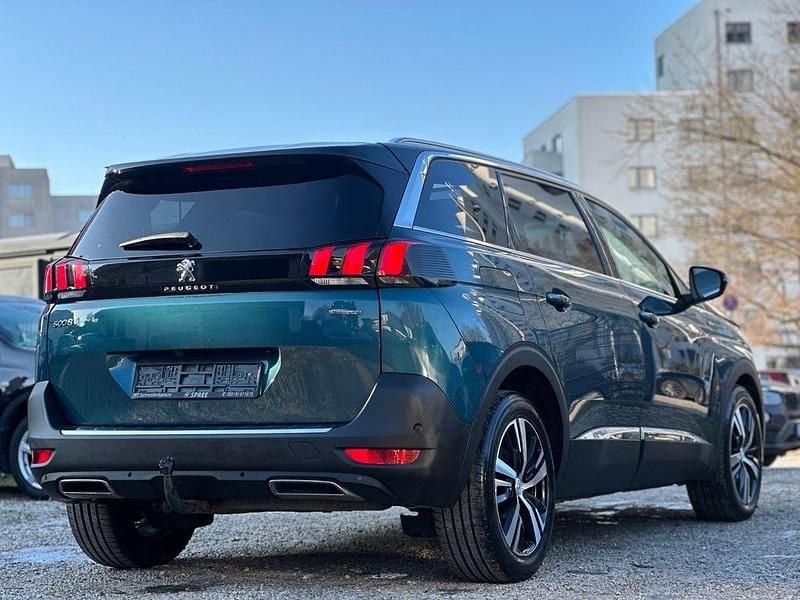 Gebraucht Peugeot 5008 GT-line 131 PS (96 kW) 2021 Grün Van / Kleinbus