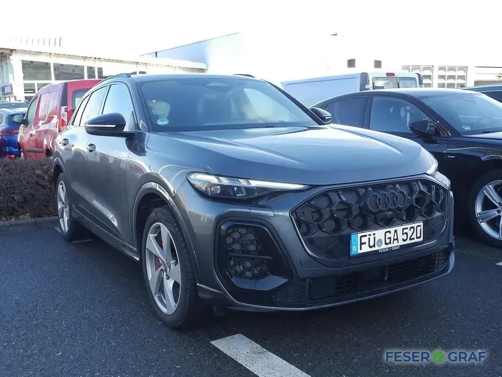 Gebraucht Audi SQ5 Ambiente 367 PS (269 kW) 2025 Daytonagrau perleffekt SUV