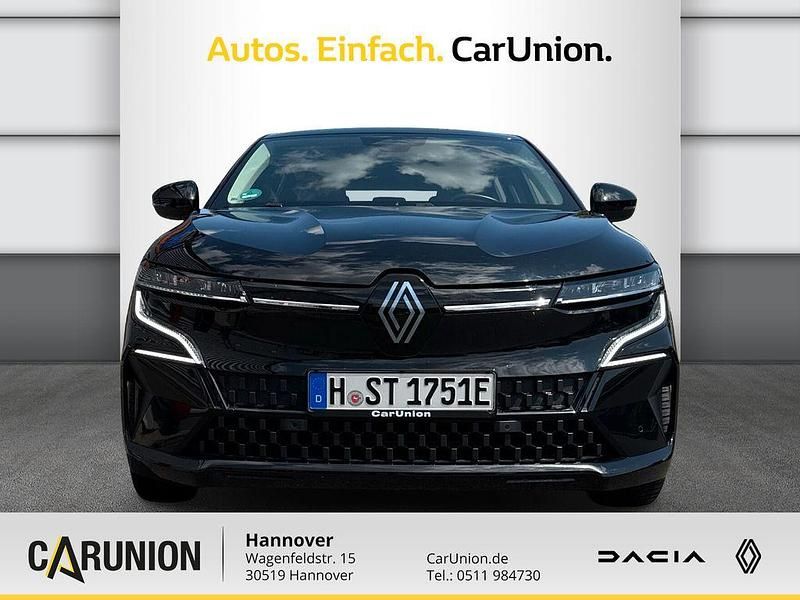 Gebraucht Renault Megane E-Tech Equilibre 160 kW (218 PS) 2022 Black pearlschwarz metallic Limousine