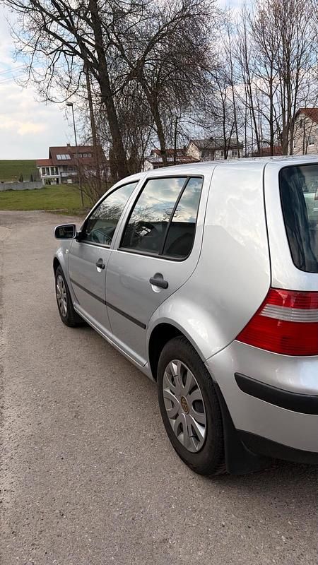 Gebraucht VW Golf IV 101 PS (74 kW) 2002 Limousine