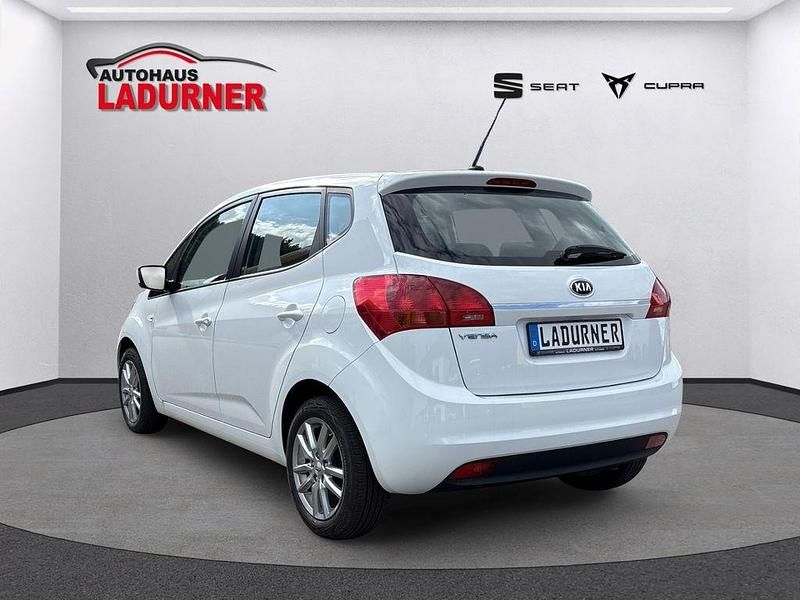 Gebraucht Kia Venga Edition 7 90 PS (66 kW) 2016 Weiss Kleinwagen
