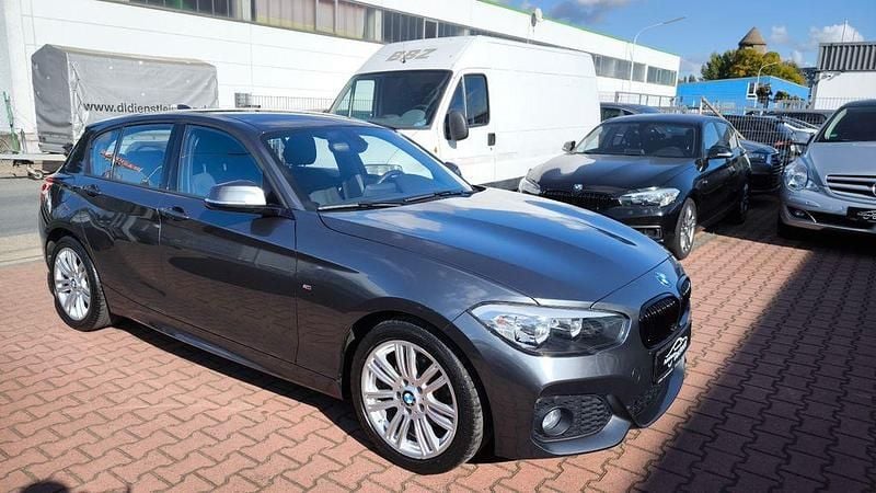 Grau Gebraucht 2016 BMW 118 M Sport Kleinwagen | 11.900 € (Guter Preis) - Bild 1/4